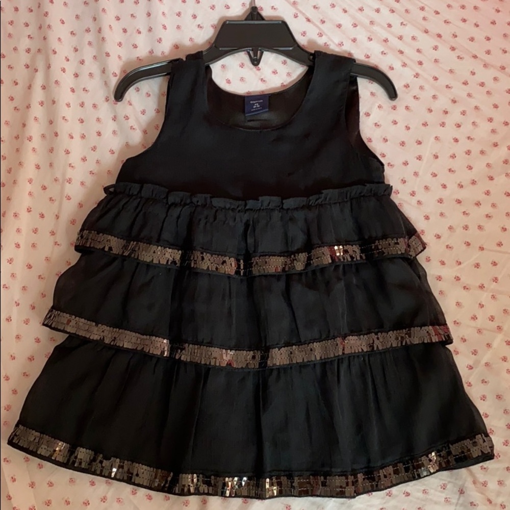 GapKids black ruffle top w/sequins